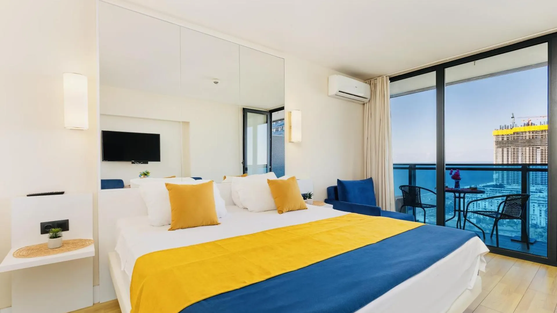 Orbi City Sea View Apartments Batumi
